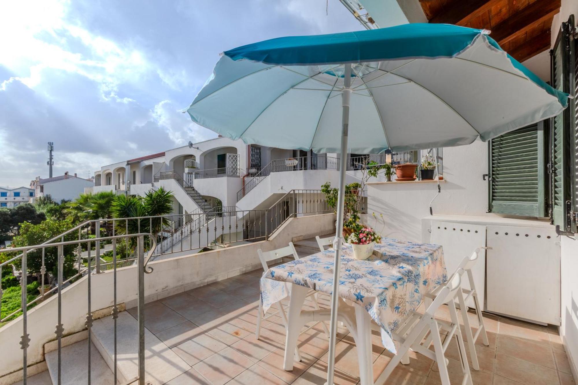 Residence Fior Di Sulcis Calasetta Exterior photo