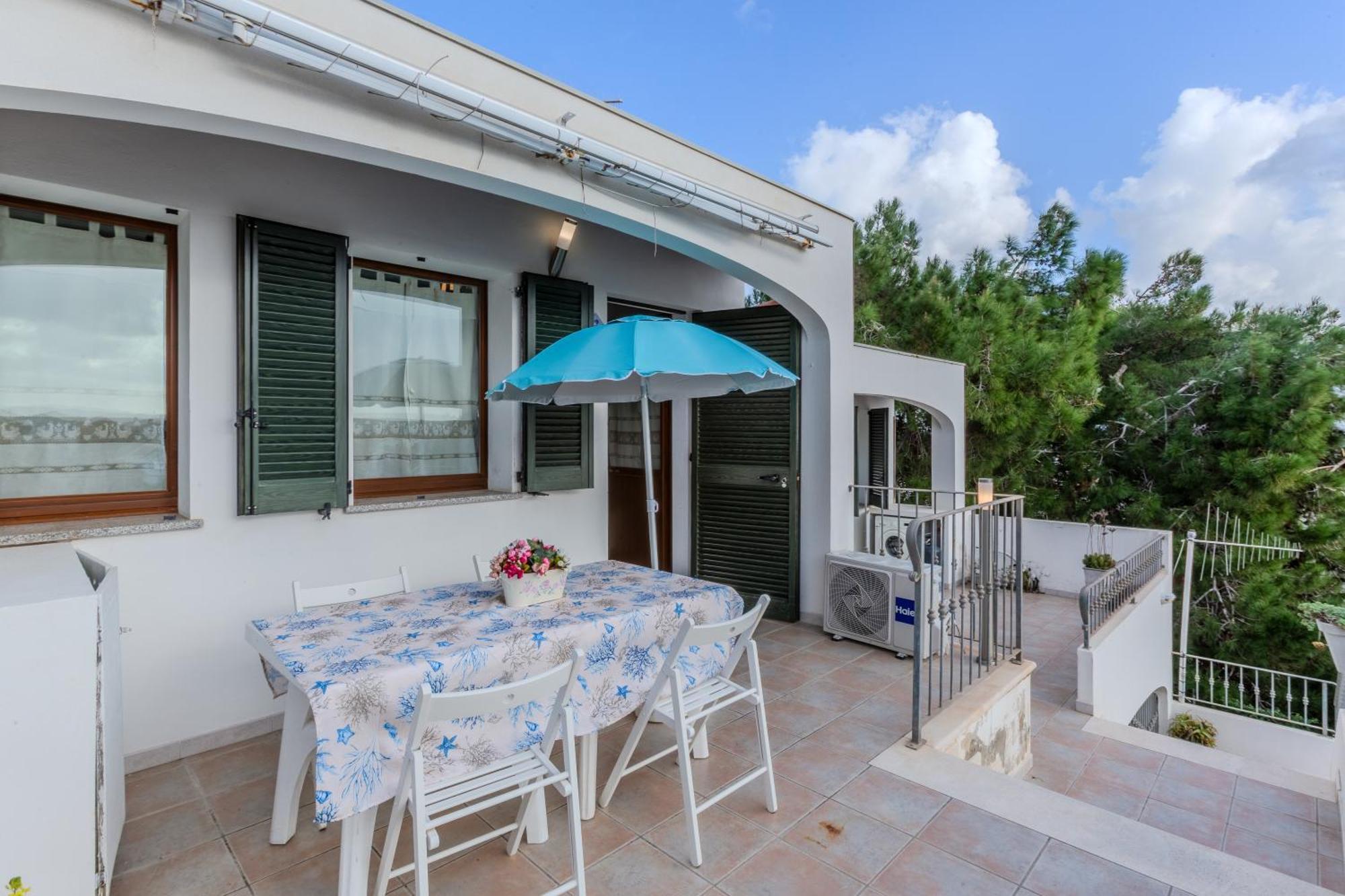Residence Fior Di Sulcis Calasetta Exterior photo